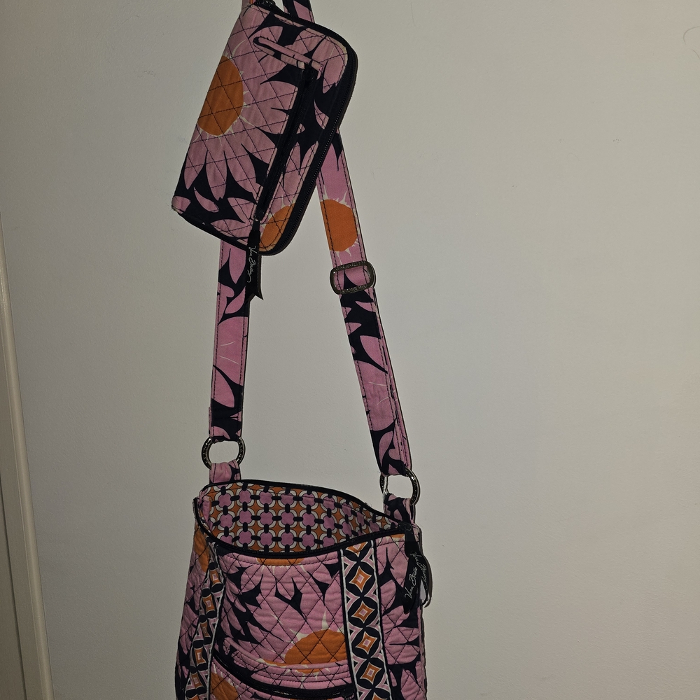 P46 VERA BRADLEY BAG & WALLET Vibrant Pink and Orange Women's Bag (C)